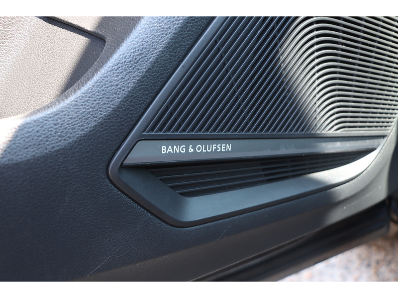 Audi 1.5 TFSI CoD 35 Black Edition SUV 5dr Petrol S Tronic Euro 6 (s/s) (150 ps) 72-74 Mitcham Road