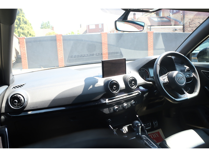 Audi 1.5 TFSI CoD 35 Black Edition SUV 5dr Petrol S Tronic Euro 6 (s/s) (150 ps) 72-74 Mitcham Road