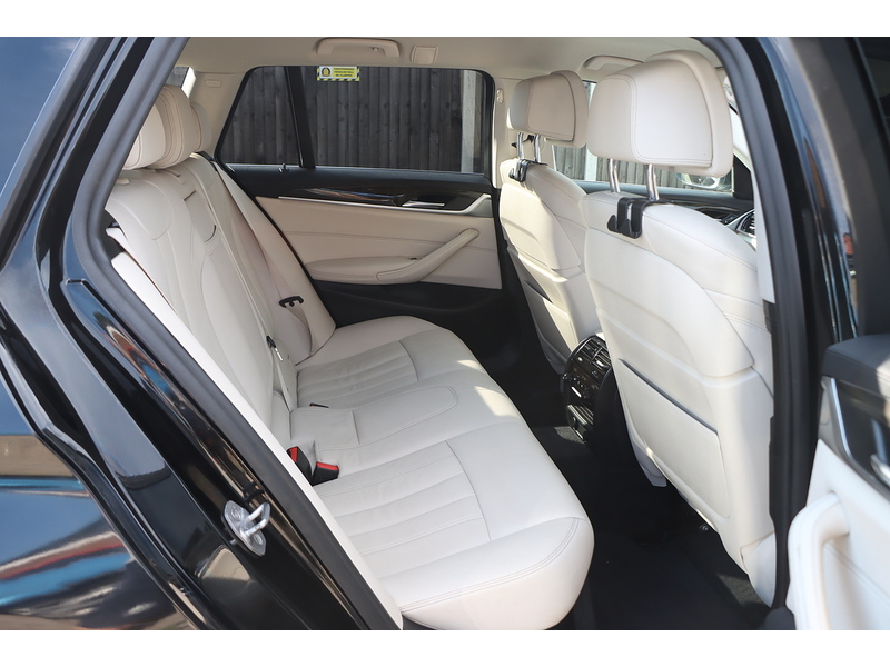 BMW 2.0 530i SE Touring 5dr Petrol Auto Euro 6 (s/s) (252 ps) 72-74 Mitcham Road