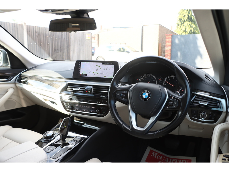 BMW 2.0 530i SE Touring 5dr Petrol Auto Euro 6 (s/s) (252 ps) 72-74 Mitcham Road