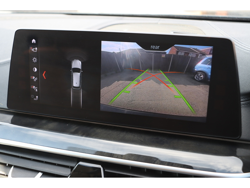 BMW 2.0 530i SE Touring 5dr Petrol Auto Euro 6 (s/s) (252 ps) 72-74 Mitcham Road