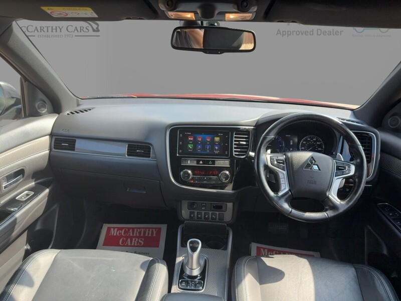 Mitsubishi 2.4H TWINMOTOR 13.8KWH 4H SUV 5DR PETROL PLUG-IN HYBRID CVT 4WD AUTO HEATED SEATS SAT NAV BLUETOOTH APPLE CARPLAY REAR CAMERA 2 OWNERS 54000 MILES FSH 72-74 Mitcham Road