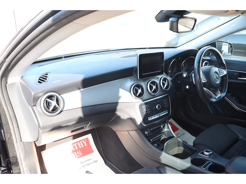 Mercedes-Benz CLA200 1.6 AMG LINE EDITION SHOOTING BRAKE 5DR PETROL 7G-DCT AUTO SATNAV BLUETOOTH RADIO REAR CAMERA WITH PARKING AIDS ONLY 87000 MILES FSH 7 SERVICES 92-96 Mitcham Road