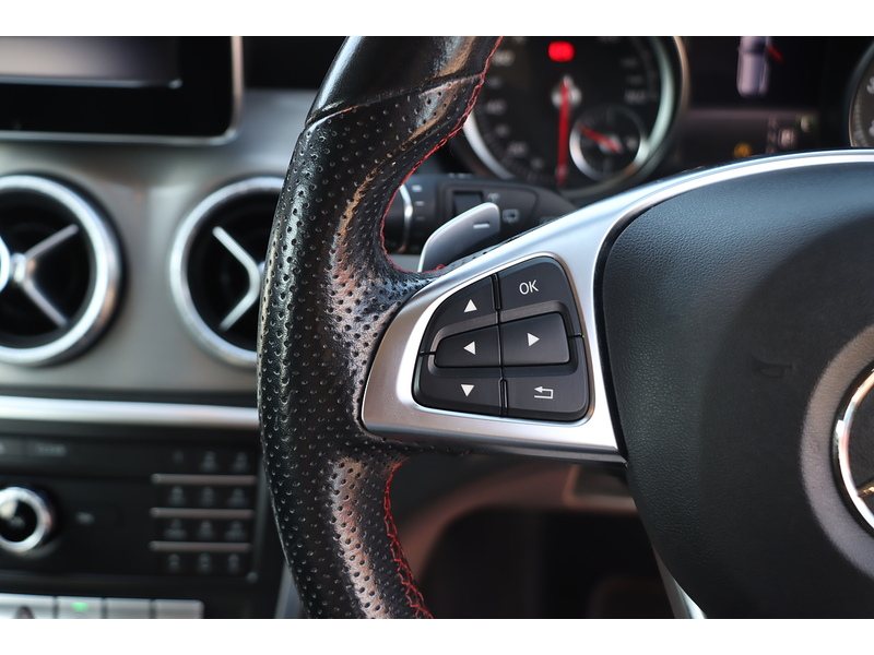 Mercedes-Benz CLA200 1.6 AMG LINE EDITION SHOOTING BRAKE 5DR PETROL 7G-DCT AUTO SATNAV BLUETOOTH RADIO REAR CAMERA WITH PARKING AIDS ONLY 87000 MILES FSH 7 SERVICES 92-96 Mitcham Road