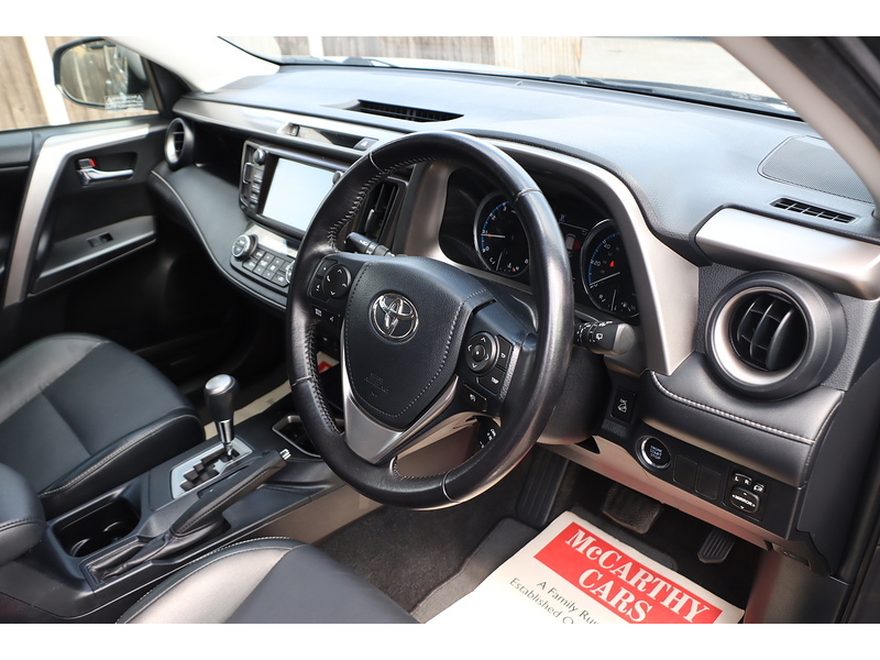 Toyota 2.0 V-MATIC EXCEL SUV 5DR PETROL CVT 4WD AUTO HEATED SEATS SAT NAV BLUETOOTH DAB STEREO REAR CAMERA PARKING AIDS 2 OWNERS 98000 MILES FSH 9 SERVICES 72-74 Mitcham Road