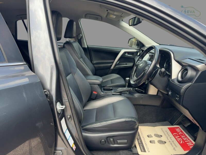 Toyota 2.0 V-MATIC EXCEL SUV 5DR PETROL CVT 4WD AUTO HEATED SEATS SAT NAV BLUETOOTH DAB STEREO REAR CAMERA PARKING AIDS 2 OWNERS 98000 MILES FSH 9 SERVICES 72-74 Mitcham Road