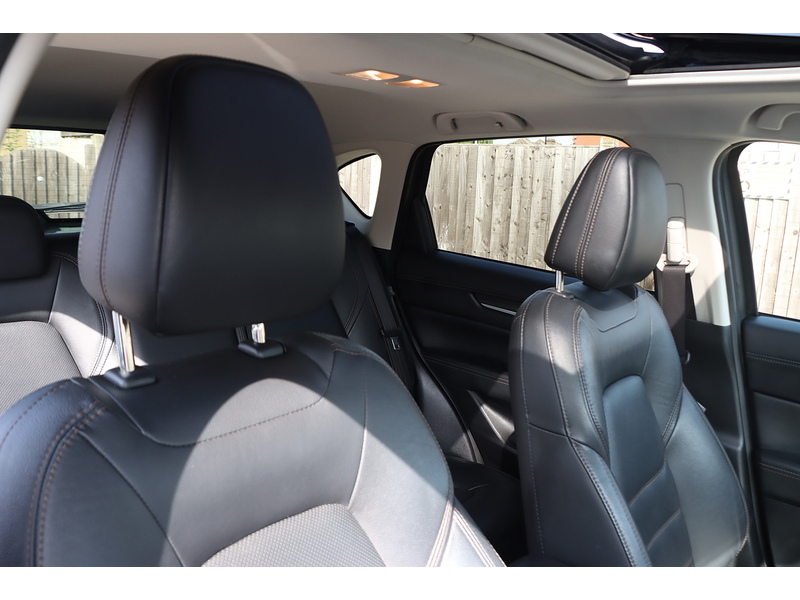 Mazda 2.0 SKYACTIV-G SPORT NAV+ SUV 5DR PETROL AUTO SUNROOF HEATED SEATS SAT NAV BLUETOOTH APPLE CARPLAY REAR CAMERA PARKING AIDS 2 OWNERS 74000 MILES SH 92-96 Mitcham Road