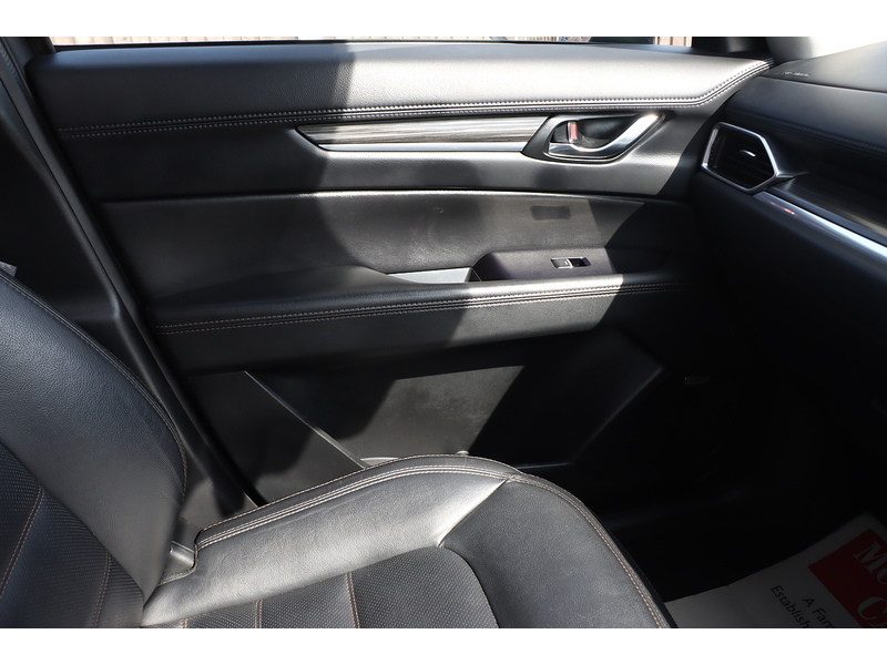Mazda 2.0 SKYACTIV-G SPORT NAV+ SUV 5DR PETROL AUTO SUNROOF HEATED SEATS SAT NAV BLUETOOTH APPLE CARPLAY REAR CAMERA PARKING AIDS 2 OWNERS 74000 MILES SH 92-96 Mitcham Road