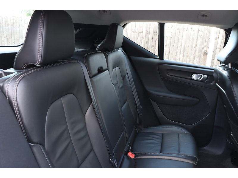 Volvo 1.5 T3 INSCRIPTION SUV 5DR PETROL AUTO FULL LEATHER SEATS SATNAV BLUETOOTH DAB STEREO PARKING AIDS 1 OWNER FROM NEW ONLY 41000 MILES SH NO ULEZ CHARGE 72-74 Mitcham Road