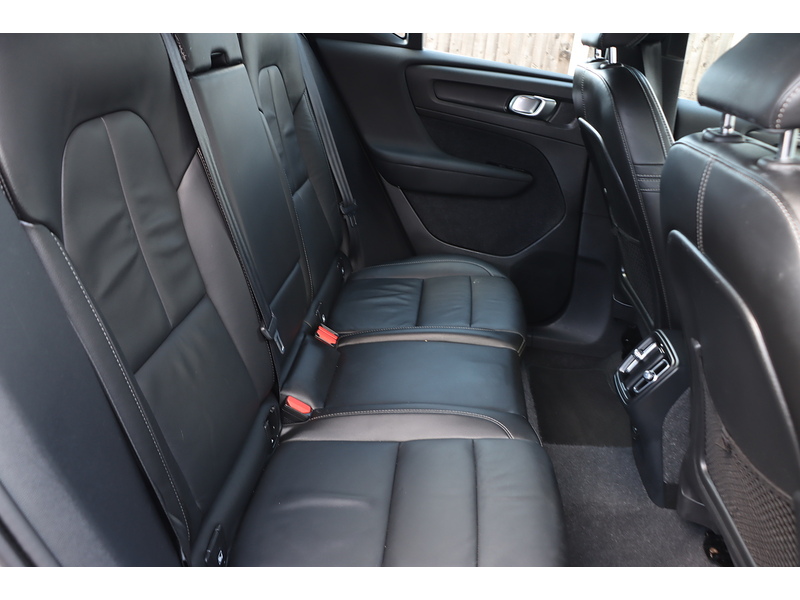 Volvo 1.5 T3 INSCRIPTION SUV 5DR PETROL AUTO FULL LEATHER SEATS SATNAV BLUETOOTH DAB STEREO PARKING AIDS 1 OWNER FROM NEW ONLY 41000 MILES SH NO ULEZ CHARGE 72-74 Mitcham Road