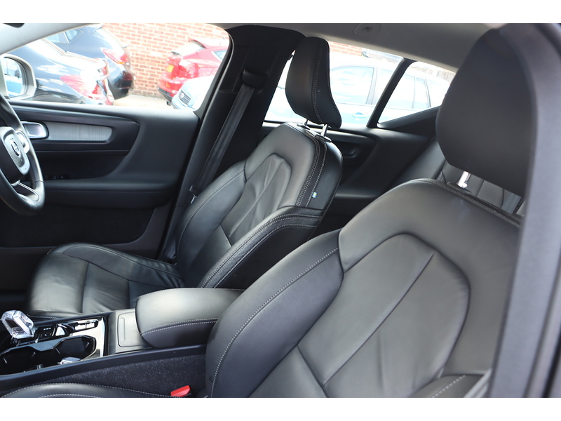 Volvo 1.5 T3 INSCRIPTION SUV 5DR PETROL AUTO FULL LEATHER SEATS SATNAV BLUETOOTH DAB STEREO PARKING AIDS 1 OWNER FROM NEW ONLY 41000 MILES SH NO ULEZ CHARGE 72-74 Mitcham Road