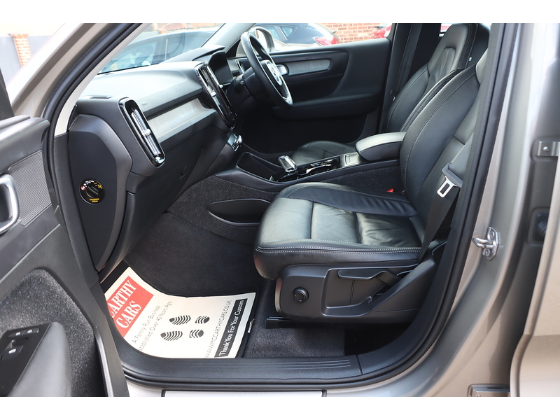 Volvo 1.5 T3 INSCRIPTION SUV 5DR PETROL AUTO FULL LEATHER SEATS SATNAV BLUETOOTH DAB STEREO PARKING AIDS 1 OWNER FROM NEW ONLY 41000 MILES SH NO ULEZ CHARGE 72-74 Mitcham Road
