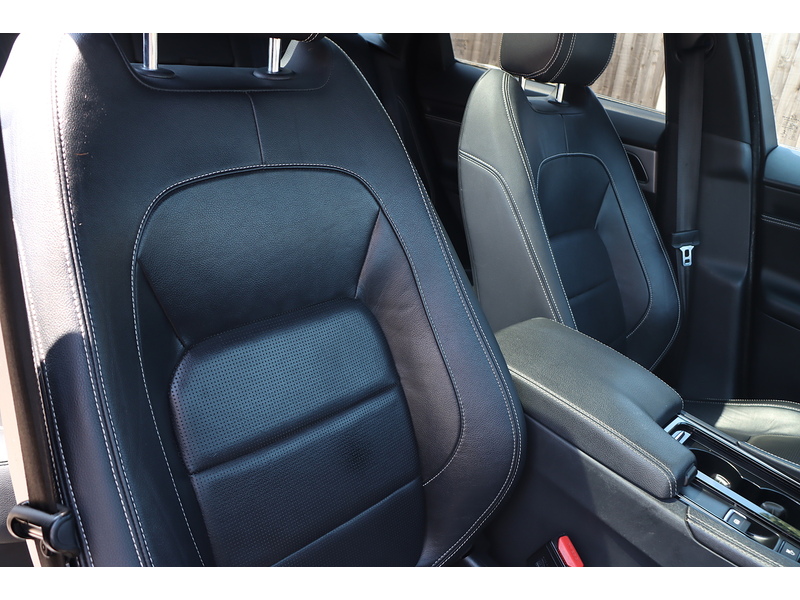 Jaguar 2.0 P250I R-SPORT SUV 5DR PETROL AWD AUTO PAN ROOF HEATED SEATS SAT NAV BLUETOOTH DAB STEREO REAR CAMERA PARKING AIDS ONLY 62000 MILES SH 5 SERVICES 72-74 Mitcham Road