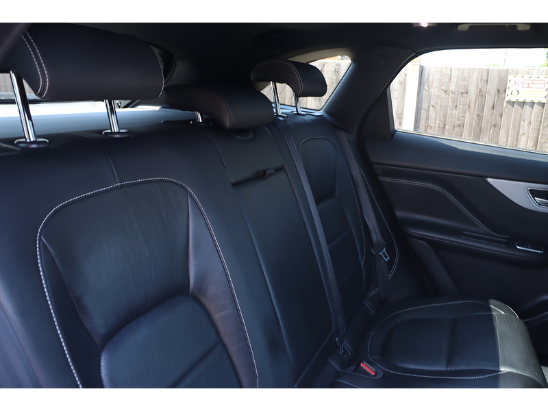 Jaguar 2.0 P250I R-SPORT SUV 5DR PETROL AWD AUTO PAN ROOF HEATED SEATS SAT NAV BLUETOOTH DAB STEREO REAR CAMERA PARKING AIDS ONLY 62000 MILES SH 5 SERVICES 72-74 Mitcham Road