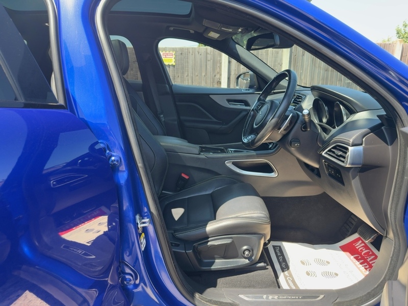 Jaguar 2.0 P250I R-SPORT SUV 5DR PETROL AWD AUTO PAN ROOF HEATED SEATS SAT NAV BLUETOOTH DAB STEREO REAR CAMERA PARKING AIDS ONLY 62000 MILES SH 5 SERVICES 72-74 Mitcham Road