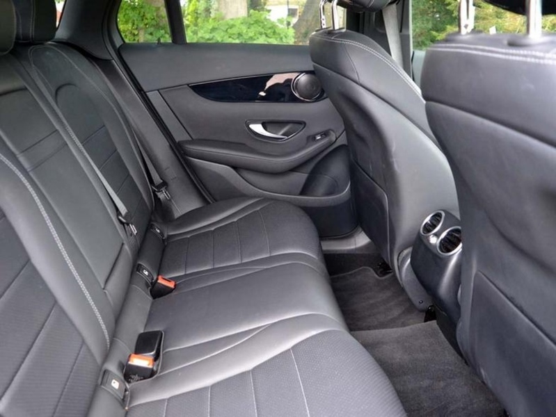 Mercedes-Benz 2.0 GLC300 MHEV Sport SUV 5dr Petrol G-Tronic+ 4MATIC Euro 6 (s/s) (272 ps) 72-74 Mitcham Road