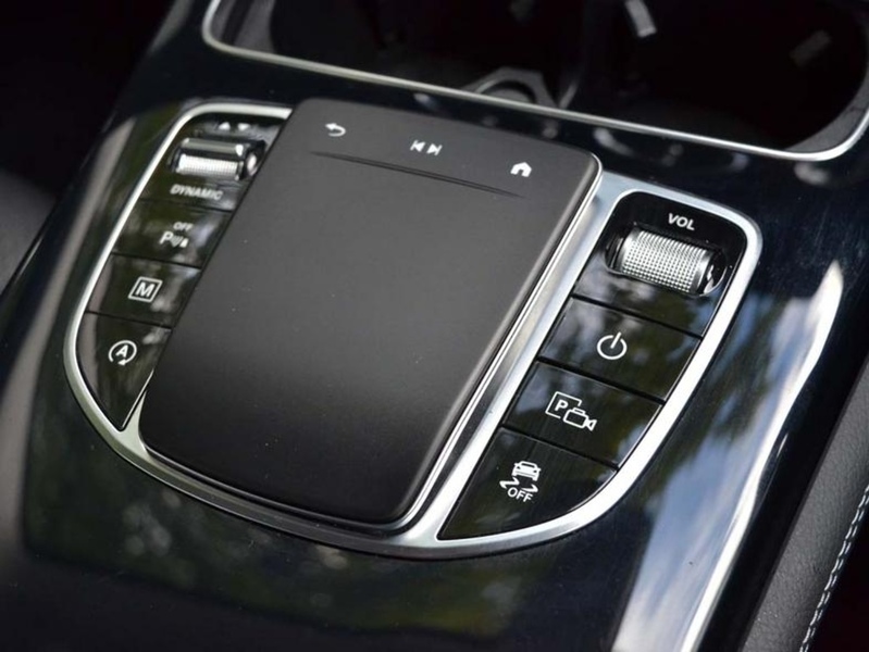 Mercedes-Benz 2.0 GLC300 MHEV Sport SUV 5dr Petrol G-Tronic+ 4MATIC Euro 6 (s/s) (272 ps) 72-74 Mitcham Road