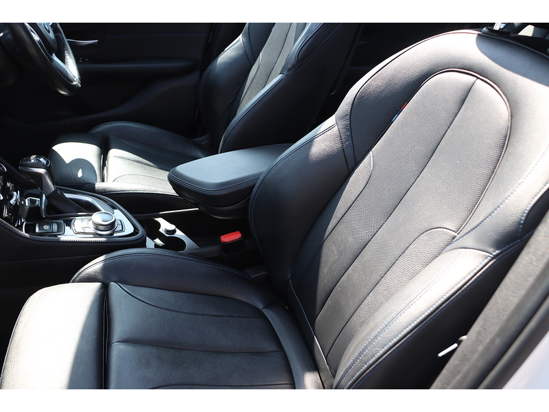 BMW 225XE 1.5 7.6KWH M SPORT (PREMIUM) MPV 5DR PETROL PLUG-IN HYBRID 4WD AUTO SUNROOF HEATED SEATS SATNAV BLUETOOTH DAB RADIO PARKING AIDS 54000 MILES FSH 92-96 Mitcham Road