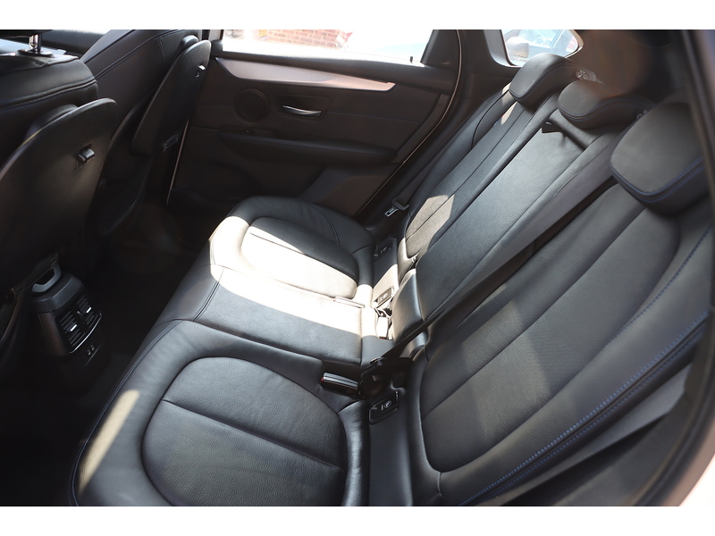 BMW 225XE 1.5 7.6KWH M SPORT (PREMIUM) MPV 5DR PETROL PLUG-IN HYBRID 4WD AUTO SUNROOF HEATED SEATS SATNAV BLUETOOTH DAB RADIO PARKING AIDS 54000 MILES FSH 92-96 Mitcham Road