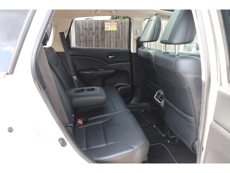 Honda 2.0 I-VTEC EX SUV 5DR PETROL 4WD MANUAL PAN ROOF HEATED SEATS SAT NAV BLUETOOTH DAB STEREO REAR CAMERA PARKING AIDS JUST 2 OWNERS ONLY 70000 MILES SH 72-74 Mitcham Road