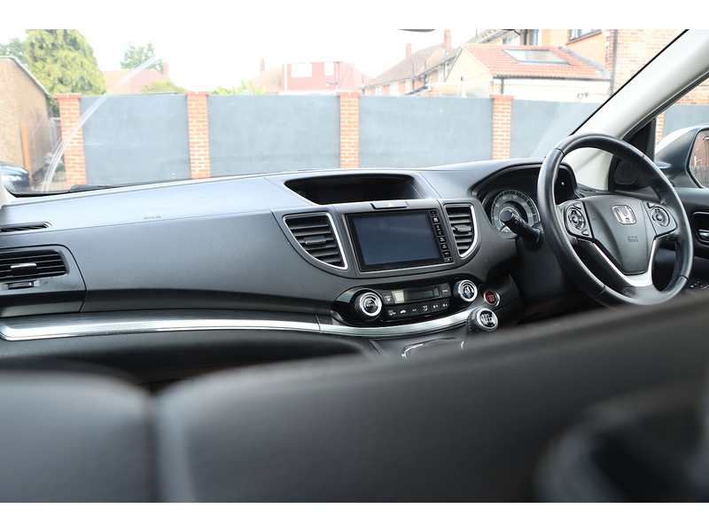 Honda 2.0 I-VTEC EX SUV 5DR PETROL 4WD MANUAL PAN ROOF HEATED SEATS SAT NAV BLUETOOTH DAB STEREO REAR CAMERA PARKING AIDS JUST 2 OWNERS ONLY 70000 MILES SH 72-74 Mitcham Road