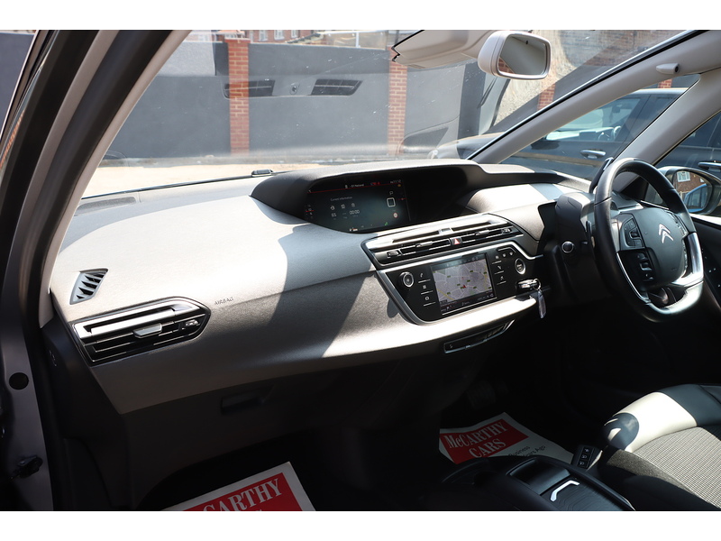 Citroen 1.2 PURETECH FLAIR PLUS MPV 5DR PETROL EAT8 AUTO 7 SEATER PAN ROOF SAT NAV BLUETOOTH APPLE CARPLAY REAR CAMERA PARKING AIDS 2 OWNERS 14000 MILES FSH 72-74 Mitcham Road