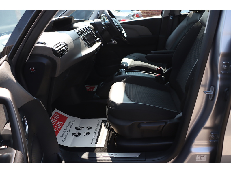 Citroen 1.2 PURETECH FLAIR PLUS MPV 5DR PETROL EAT8 AUTO 7 SEATER PAN ROOF SAT NAV BLUETOOTH APPLE CARPLAY REAR CAMERA PARKING AIDS 2 OWNERS 14000 MILES FSH 72-74 Mitcham Road