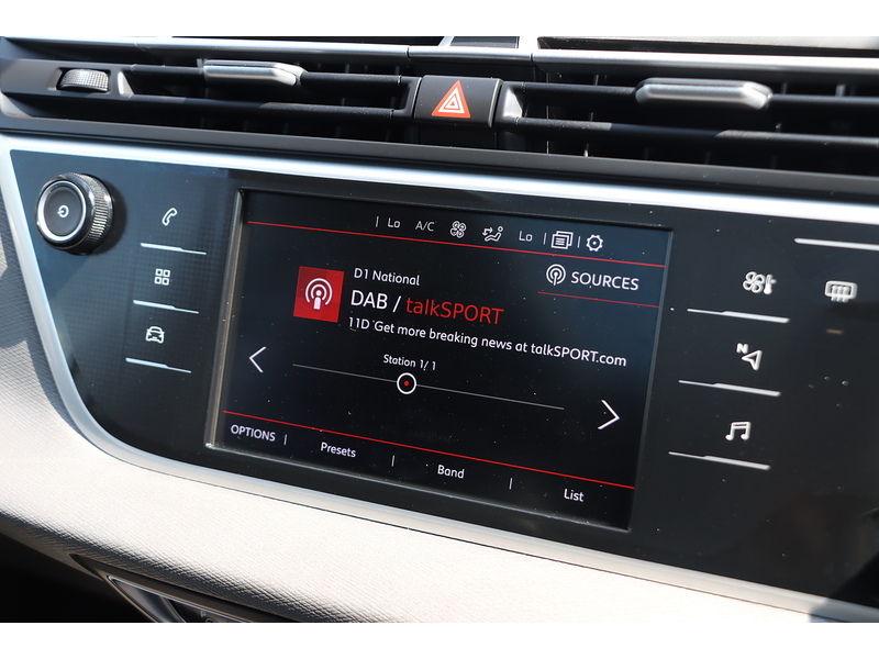 Citroen 1.2 PURETECH FLAIR PLUS MPV 5DR PETROL EAT8 AUTO 7 SEATER PAN ROOF SAT NAV BLUETOOTH APPLE CARPLAY REAR CAMERA PARKING AIDS 2 OWNERS 14000 MILES FSH 72-74 Mitcham Road