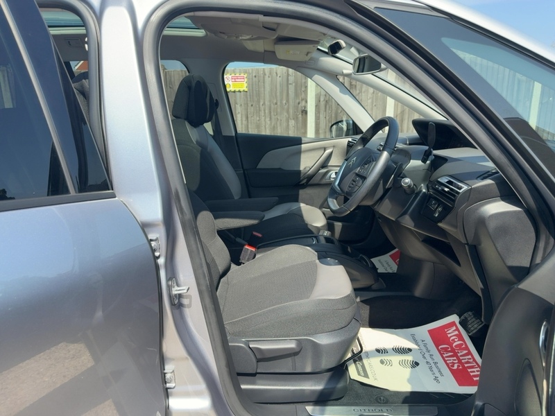 Citroen 1.2 PURETECH FLAIR PLUS MPV 5DR PETROL EAT8 AUTO 7 SEATER PAN ROOF SAT NAV BLUETOOTH APPLE CARPLAY REAR CAMERA PARKING AIDS 2 OWNERS 14000 MILES FSH 72-74 Mitcham Road
