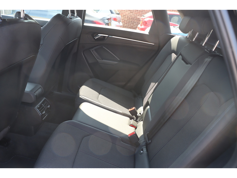Audi 1.5 TFSI COD 35 S LINE SUV 5DR PETROL S TRONIC AUTO HEATED SEAT SATNAV BLUETOOTH DAB RADIO APPLE CARPLAY PARKING AIDS 1 OWNER FROM NEW 79000 MILES FSH 72-74 Mitcham Road
