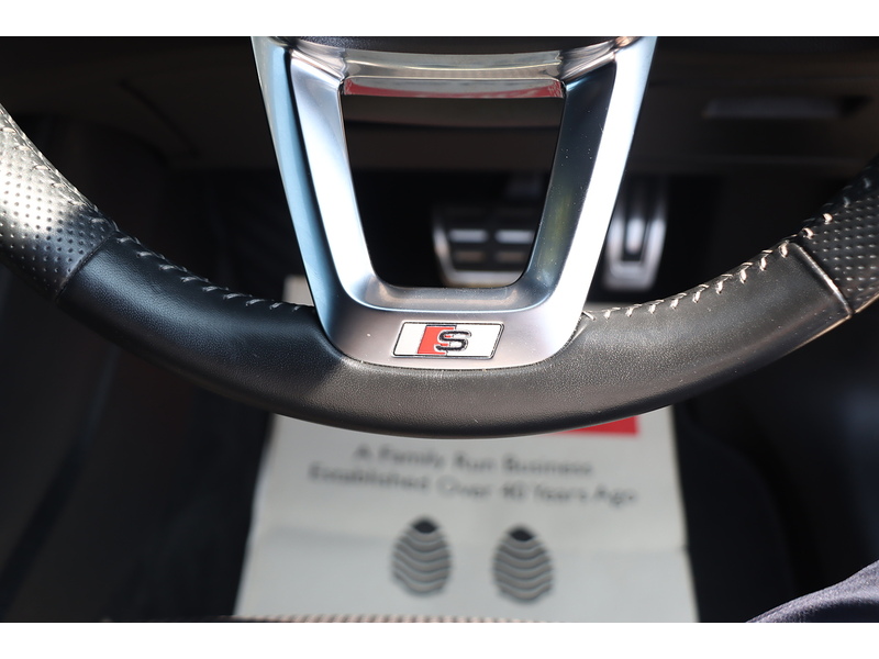 Audi 1.5 TFSI COD 35 S LINE SUV 5DR PETROL S TRONIC AUTO HEATED SEAT SATNAV BLUETOOTH DAB RADIO APPLE CARPLAY PARKING AIDS 1 OWNER FROM NEW 79000 MILES FSH 72-74 Mitcham Road