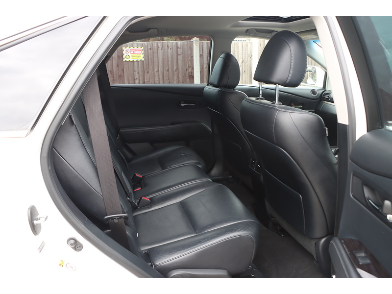 Lexus 450H 3.5 V6 ADVANCE SUV 5DR PETROL HYBRID CVT 4WD AUTO SUNROOF HEATED SEATS SAT NAV BLUETOOTH DAB STEREO PARKING AIDS FSH 12 SERVICES NO ULEZ CHARGE 72-74 Mitcham Road
