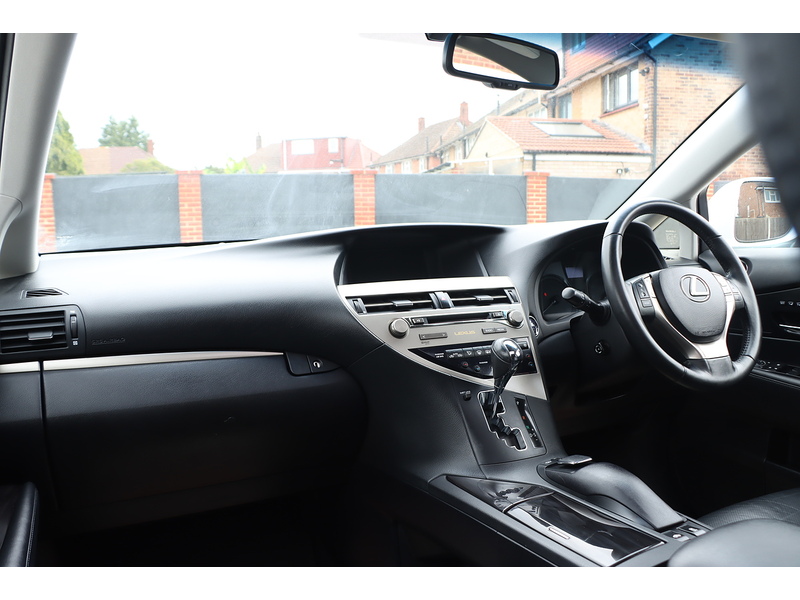 Lexus 450H 3.5 V6 ADVANCE SUV 5DR PETROL HYBRID CVT 4WD AUTO SUNROOF HEATED SEATS SAT NAV BLUETOOTH DAB STEREO PARKING AIDS FSH 12 SERVICES NO ULEZ CHARGE 72-74 Mitcham Road