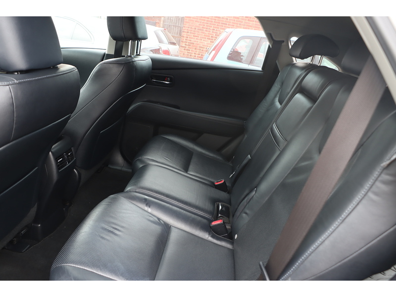 Lexus 450H 3.5 V6 ADVANCE SUV 5DR PETROL HYBRID CVT 4WD AUTO SUNROOF HEATED SEATS SAT NAV BLUETOOTH DAB STEREO PARKING AIDS FSH 12 SERVICES NO ULEZ CHARGE 72-74 Mitcham Road