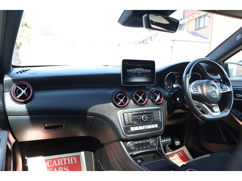 Mercedes-Benz A250 2.0 AMG (PREMIUM) HATCHBACK 5DR PETROL 7G-DCT AUTO SUNROOF HEATED SEATS SAT NAV BLUETOOTH STEREO REAR CAMERA WITH PARKING AIDS 85000 MILES SH 72-74 Mitcham Road