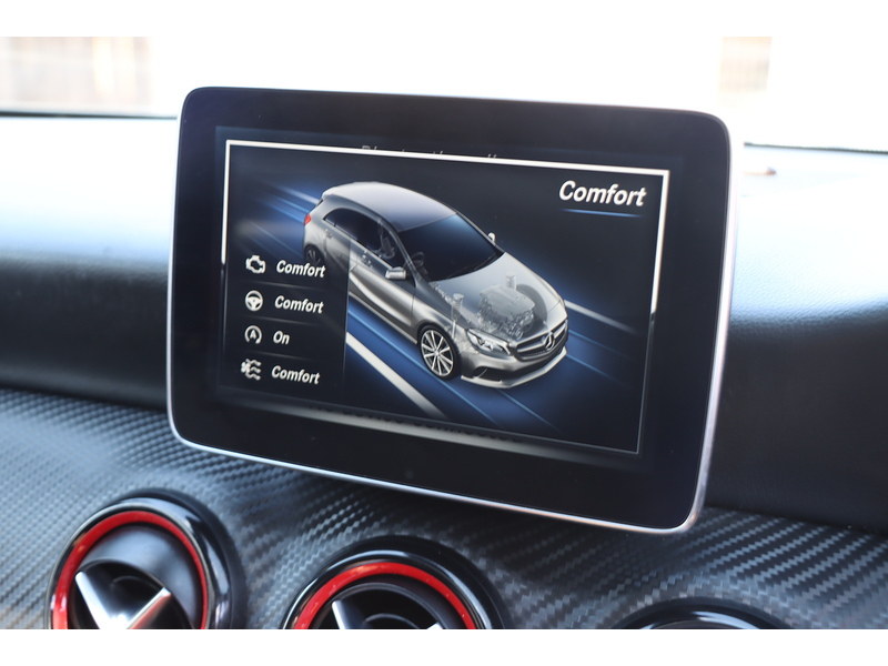 Mercedes-Benz A250 2.0 AMG (PREMIUM) HATCHBACK 5DR PETROL 7G-DCT AUTO SUNROOF HEATED SEATS SAT NAV BLUETOOTH STEREO REAR CAMERA WITH PARKING AIDS 85000 MILES SH 72-74 Mitcham Road