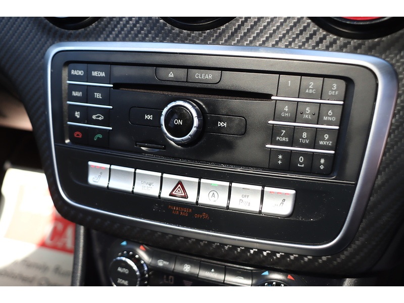 Mercedes-Benz A250 2.0 AMG (PREMIUM) HATCHBACK 5DR PETROL 7G-DCT AUTO SUNROOF HEATED SEATS SAT NAV BLUETOOTH STEREO REAR CAMERA WITH PARKING AIDS 85000 MILES SH 72-74 Mitcham Road