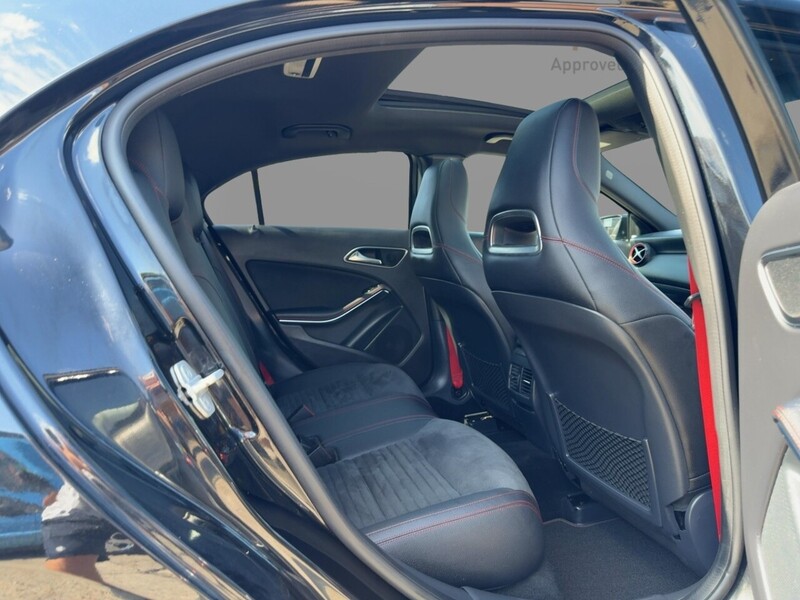 Mercedes-Benz A250 2.0 AMG (PREMIUM) HATCHBACK 5DR PETROL 7G-DCT AUTO SUNROOF HEATED SEATS SAT NAV BLUETOOTH STEREO REAR CAMERA WITH PARKING AIDS 85000 MILES SH 72-74 Mitcham Road