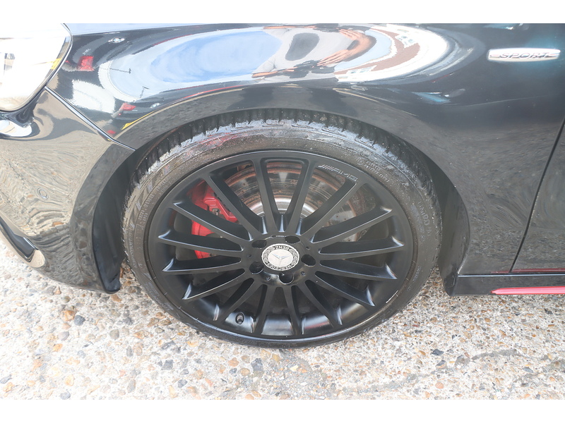 Mercedes-Benz A250 2.0 AMG (PREMIUM) HATCHBACK 5DR PETROL 7G-DCT AUTO SUNROOF HEATED SEATS SAT NAV BLUETOOTH STEREO REAR CAMERA WITH PARKING AIDS 85000 MILES SH 72-74 Mitcham Road
