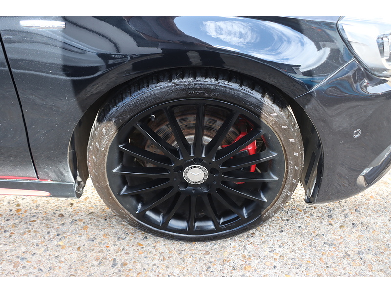 Mercedes-Benz A250 2.0 AMG (PREMIUM) HATCHBACK 5DR PETROL 7G-DCT AUTO SUNROOF HEATED SEATS SAT NAV BLUETOOTH STEREO REAR CAMERA WITH PARKING AIDS 85000 MILES SH 72-74 Mitcham Road