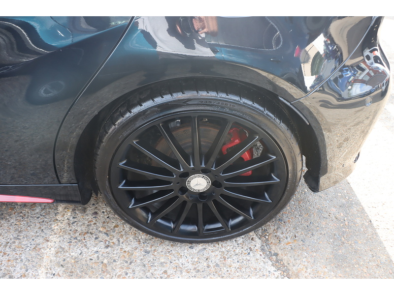 Mercedes-Benz A250 2.0 AMG (PREMIUM) HATCHBACK 5DR PETROL 7G-DCT AUTO SUNROOF HEATED SEATS SAT NAV BLUETOOTH STEREO REAR CAMERA WITH PARKING AIDS 85000 MILES SH 72-74 Mitcham Road