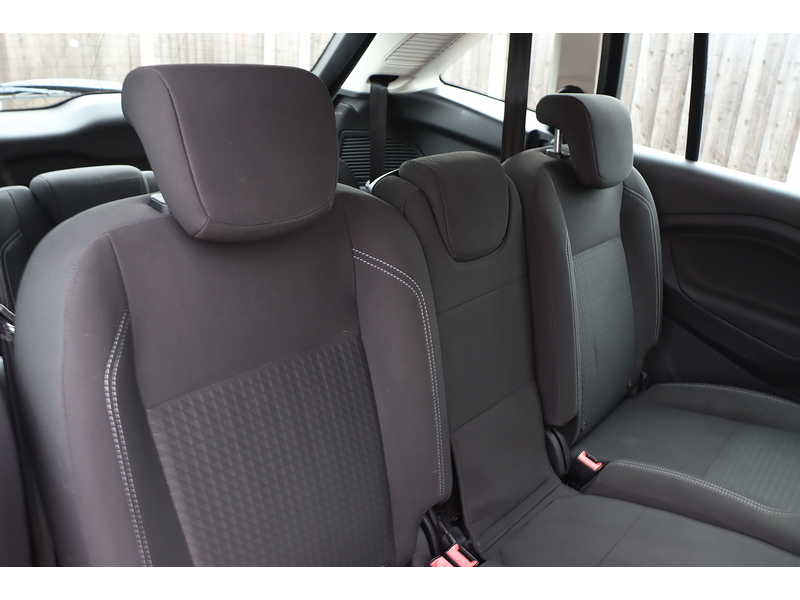 Ford 1.0T ECOBOOST ZETEC MPV 5DR PETROL MANUAL 7 SEATER SAT NAV BLUETOOTH DAB STEREO PARKING AIDS ONLY 73000 MILES SH JUST £35 ROAD TAX NO ULEZ CHARGE 72-74 Mitcham Road