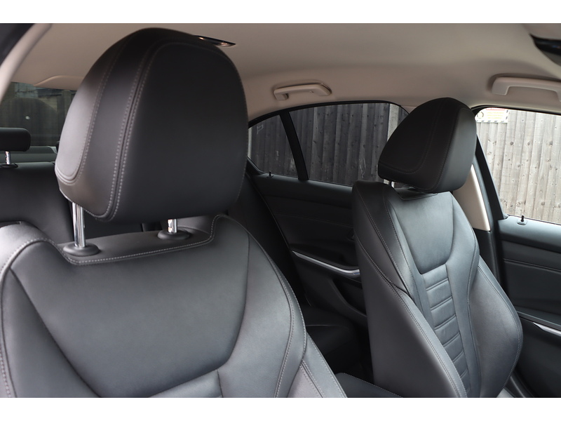 BMW 330E 2.0 12KWH SPORT PRO SALOON 4DR PETROL PLUG-IN HYBRID XDRIVE AUTO HEATED SEATS SATNAV BLUETOOTH APPLE CARPLAY REAR CAMERA 2 OWNERS 67000 MILES FSH 92-96 Mitcham Road