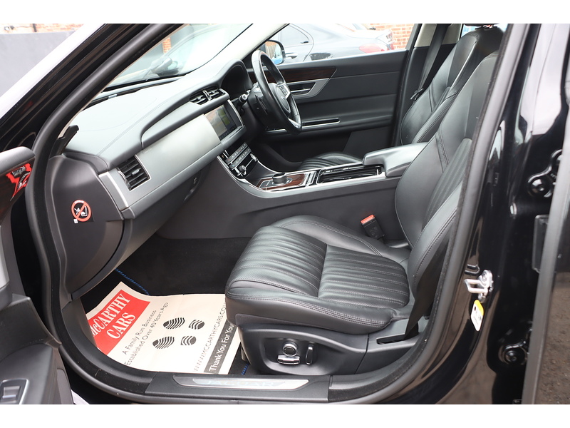 Jaguar 2.0I PORTFOLIO GPF SPORTBRAKE 5DR PETROL AUTO HEATED SEATS SATNAV BLUETOOTH DAB STEREO APPLE CARPLAY REAR CAMERA WITH PARKING AIDS ONLY 72000 MILES SH 72-74 Mitcham Road