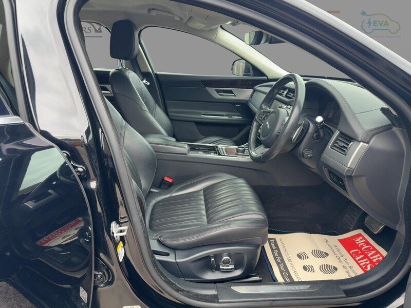 Jaguar 2.0I PORTFOLIO GPF SPORTBRAKE 5DR PETROL AUTO HEATED SEATS SATNAV BLUETOOTH DAB STEREO APPLE CARPLAY REAR CAMERA WITH PARKING AIDS ONLY 72000 MILES SH 72-74 Mitcham Road