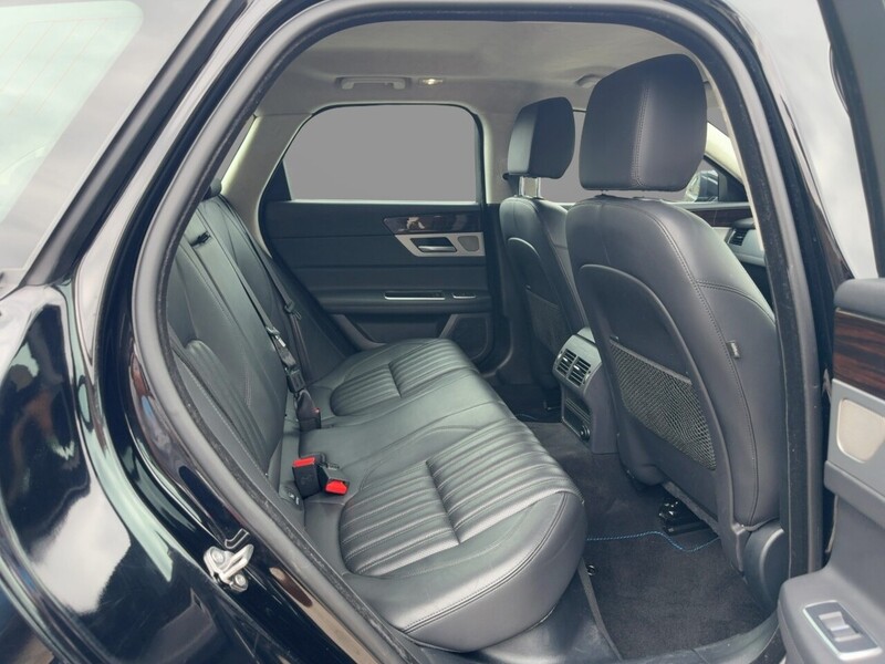 Jaguar 2.0I PORTFOLIO GPF SPORTBRAKE 5DR PETROL AUTO HEATED SEATS SATNAV BLUETOOTH DAB STEREO APPLE CARPLAY REAR CAMERA WITH PARKING AIDS ONLY 72000 MILES SH 72-74 Mitcham Road