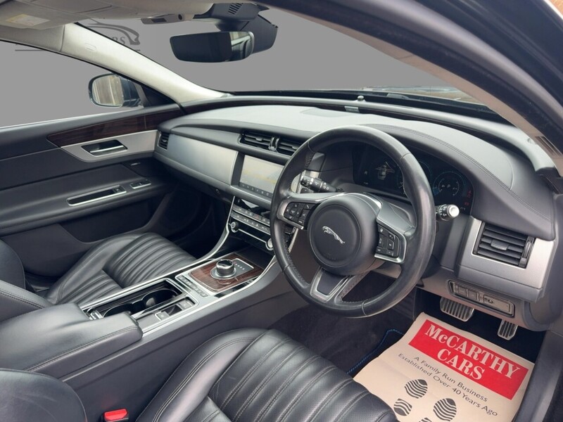 Jaguar 2.0I PORTFOLIO GPF SPORTBRAKE 5DR PETROL AUTO HEATED SEATS SATNAV BLUETOOTH DAB STEREO APPLE CARPLAY REAR CAMERA WITH PARKING AIDS ONLY 72000 MILES SH 72-74 Mitcham Road