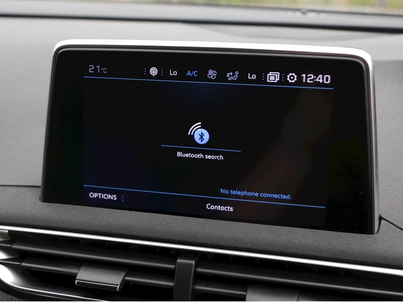 Peugeot 1.6 PURETECH ALLURE SUV 5DR PETROL EAT AUTO 7 SEATER I-COCKPIT DIGITAL DASH SATNAV APPLE CAR PLAY/ANDROID AUTO REAR CAMERA PARKING AIDS 49000 MILES SH 72-74 Mitcham Road