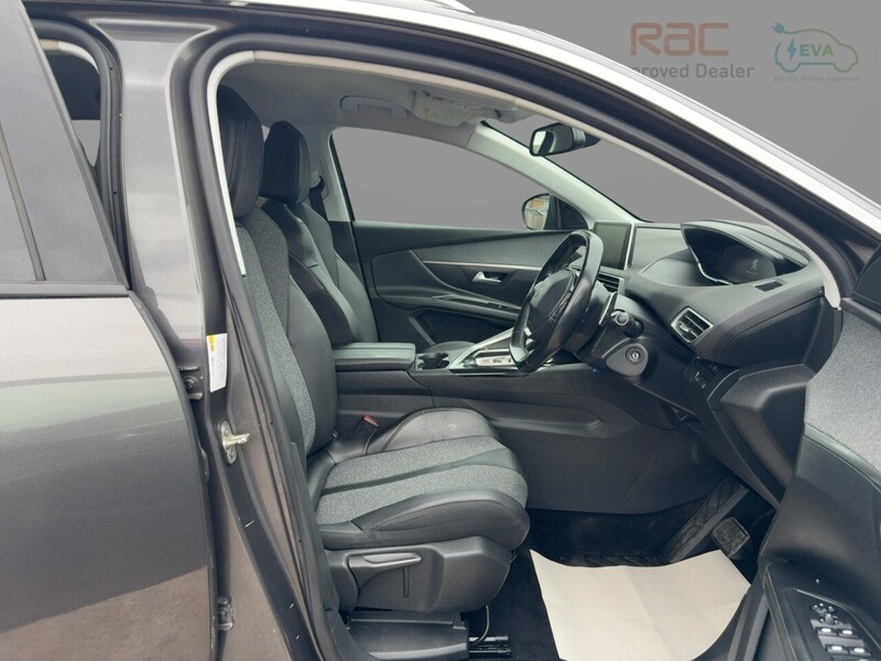Peugeot 1.6 PURETECH ALLURE SUV 5DR PETROL EAT AUTO 7 SEATER I-COCKPIT DIGITAL DASH SATNAV APPLE CAR PLAY/ANDROID AUTO REAR CAMERA PARKING AIDS 49000 MILES SH 72-74 Mitcham Road