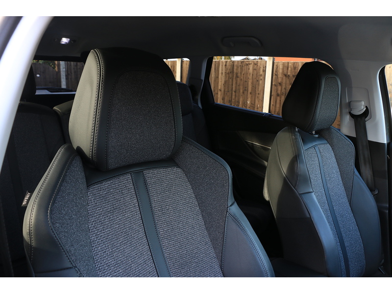 Peugeot 1.6 PURETECH ALLURE SUV 5DR PETROL EAT AUTO 7 SEATER I-COCKPIT DIGITAL DASH SATNAV APPLE CAR PLAY/ANDROID AUTO REAR CAMERA PARKING AIDS 49000 MILES SH 72-74 Mitcham Road